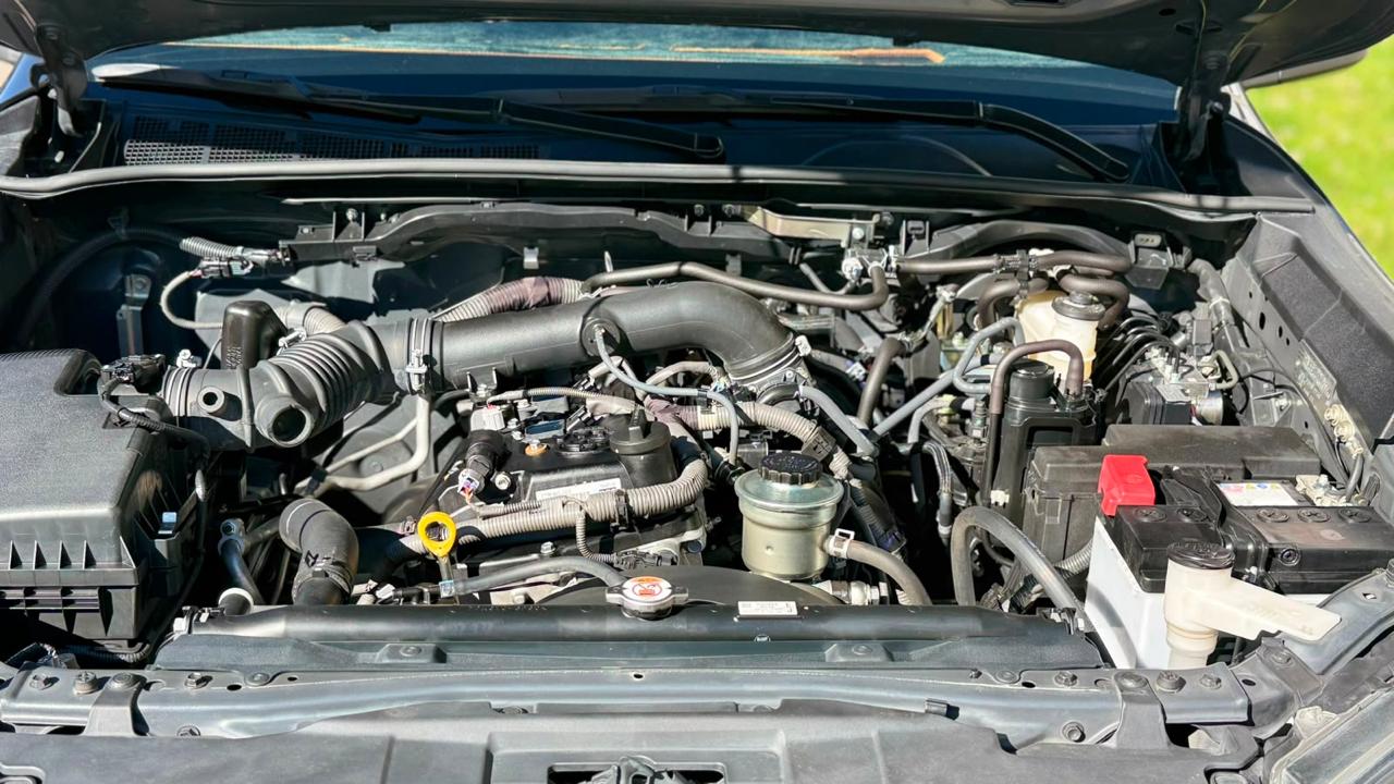 Toyota Hilux 2022 - Vista 4